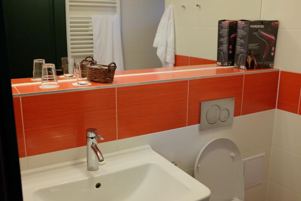 Aparthotel Madr Modrava Quarto foto